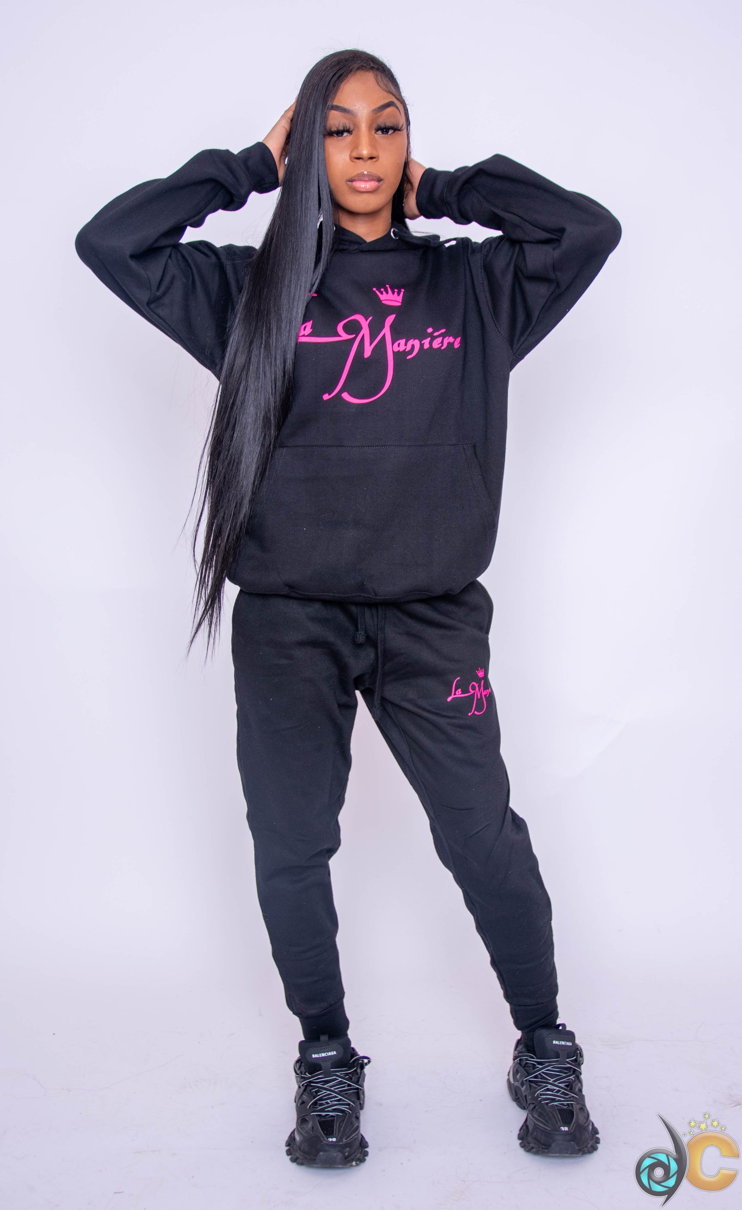 “Must Be Seen” Collection